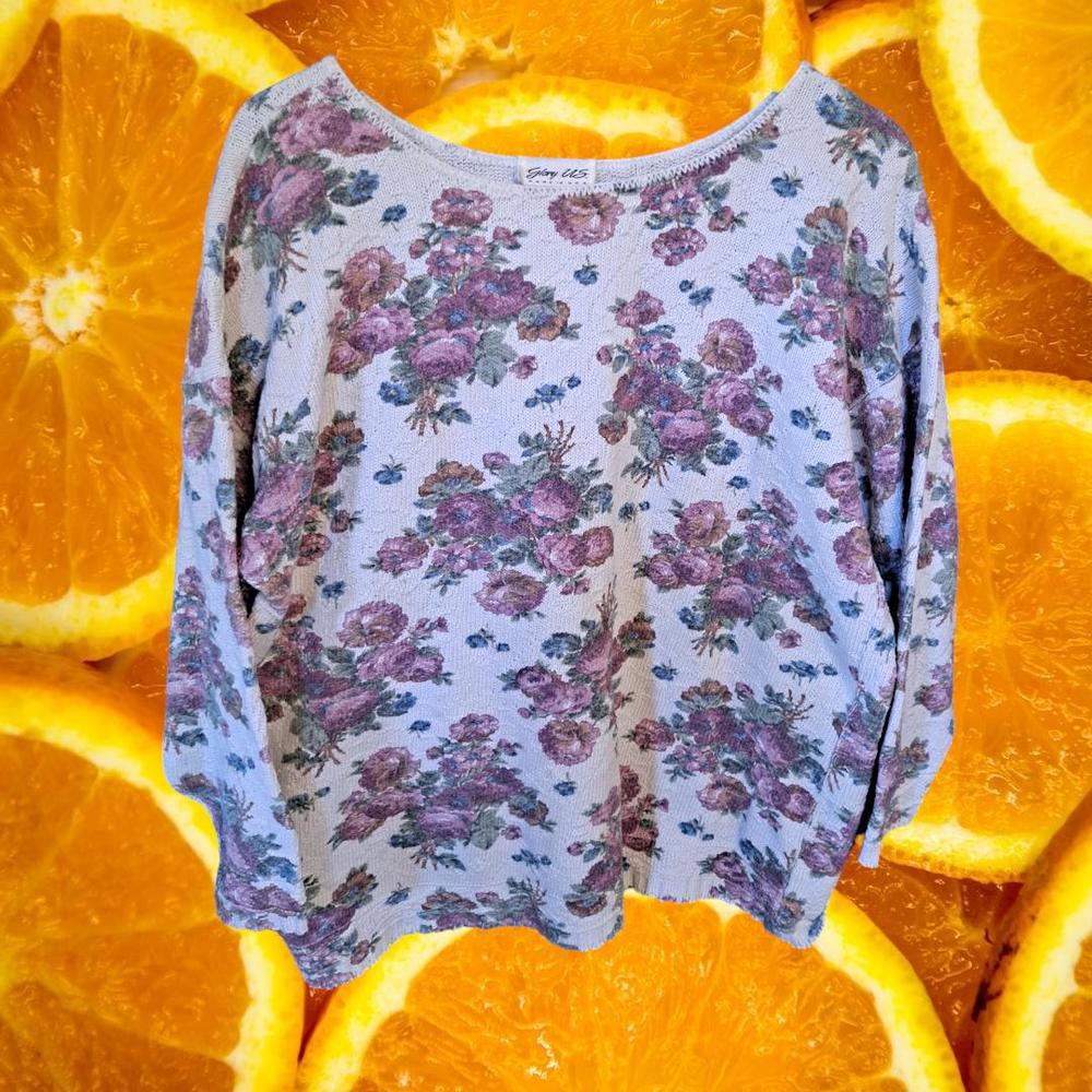 Grandma Chic Glory US Knit White with Floral‎ Design Sweater